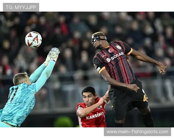 卢卡库伤愈复出替补登场，那不勒斯锋线迎转机