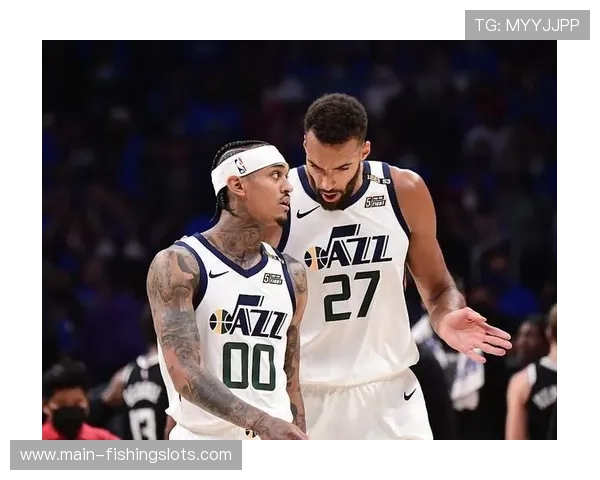 教练战术调整：比克斯塔夫与拉贾科维奇的新赛制执教分析